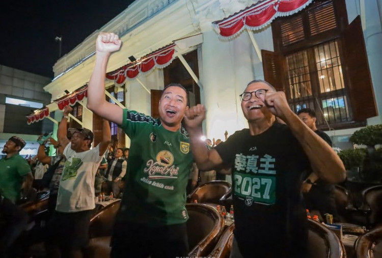 Ketika Dahlan Iskan dan Kombes Pol Luthfie Larut dalam Euforia Juara Persebaya