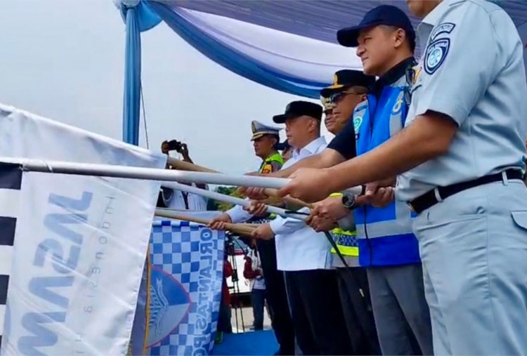 H-3 Lebaran 2026, Menhub Resmi Berlakukan One Way Nasional dari Cikampek-Semarang