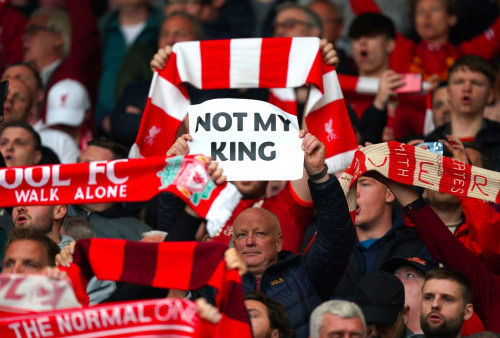 Fans Liverpool Menolak Ikut Bernyanyi saat National Anthem Britania Raya Dinyanyikan, Ini Alasannya