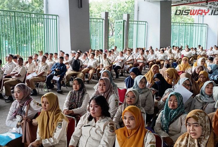 Calon TKK Pemkot Bekasi Jalani Tes Kesehatan di Stadion Patriot Candrabhaga