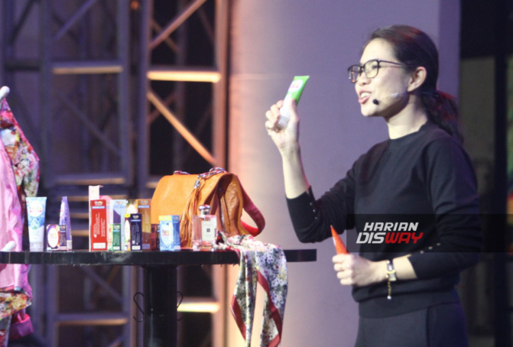 Melalui pendekatan yang lebih ringan dan menyenangkan, Fiesta mendorong pasangan melihat keintiman sebagai proses yang terus berkembang. Eksplorasi sederhana dalam keseharian diyakini dapat memperkuat koneksi, menghadirkan kembali rasa dekat, dan menjaga hubungan tetap hangat.