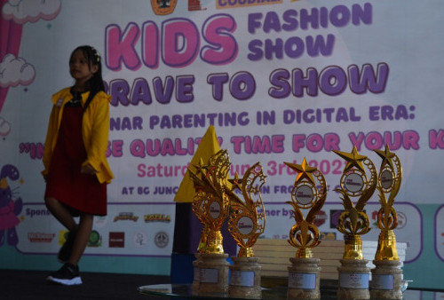 Angkat Kepercayaan diri Anak-Anak, Mahasiswa Untag Surabaya Gelar Kids Fashion Show