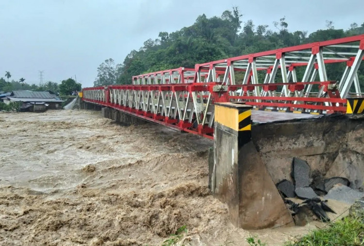 Langkah PTAR di Tengah Banjir Bandang Garoga, Buka Akses Jalan hingga Dirikan Posko Pengungsian