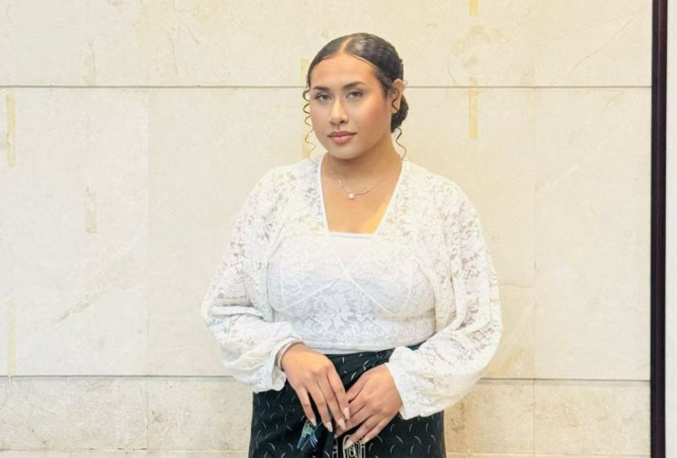 Cheng Yu Pilihan Mahasiswi Kedokteran Hubei Polytechnic University Tiongkok Putriyanti Natalia Lololuan Warer: Tian Dao Chou Qin