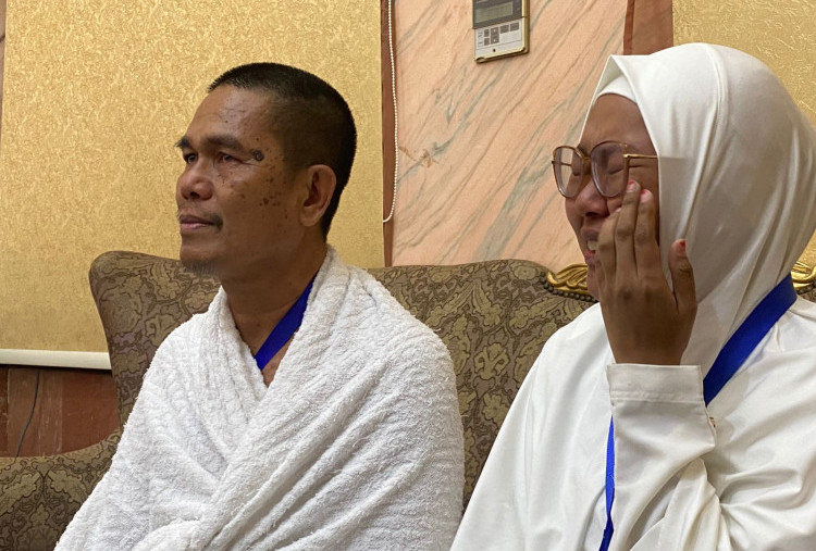 Bapak dan Anak Asal Maros Ini Berhaji Ifrad, Kenakan Ihram Sejak 17 Mei