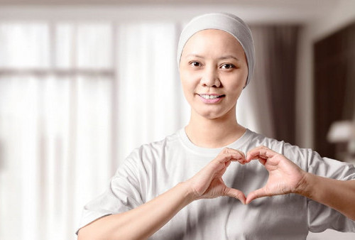 Perempuan Lebih Berisiko Terkena Kanker Tiroid, Apa Penyebabnya?