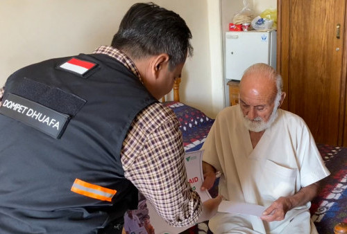 Dompet Dhuafa Gandeng Indonesian Humanitarian Alliance Salurkan Bantuan ke Penyintas Palestina di Berbagai Rumah Sakit