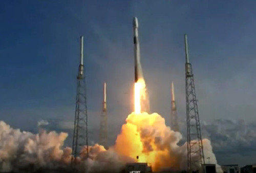 SATRIA-1 Sukses Diluncurkan dari Space X Florida, Desember 2023 Mulai Beroperasi