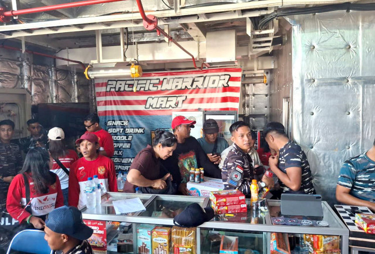 Menjelajah Lautan Teduh (33): Para Diaspora Kangen, Pacific Warrior Untung Gede