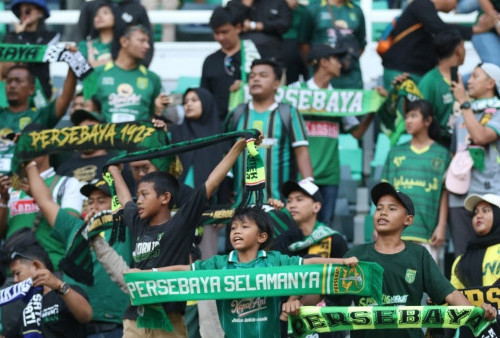 Usai Kalah Lawan Persebaya, Kiper Borneo FC Puji Bonek, Nadeo: Atmosfer GBT Luar Biasa!