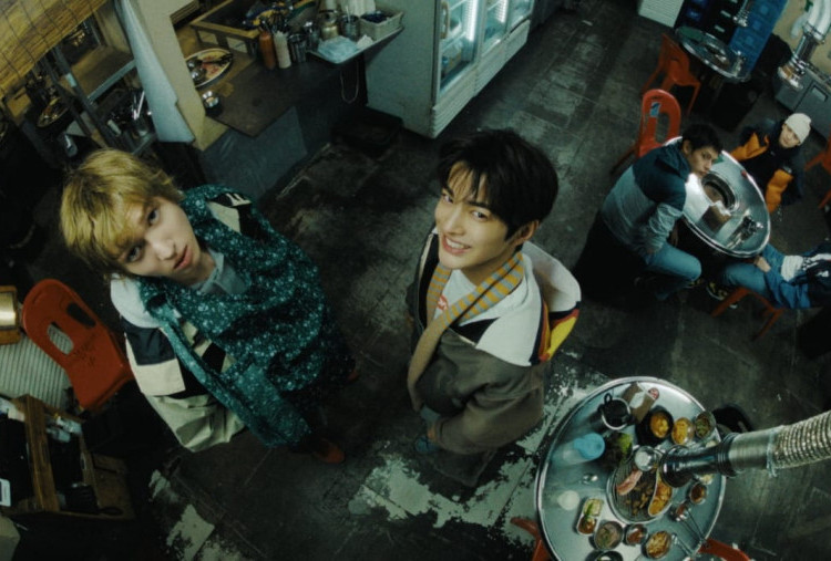 Lirik dan Terjemahan Lagu REDRED Milik CORTIS, Perayaan Kebebasan Young Creator Crew