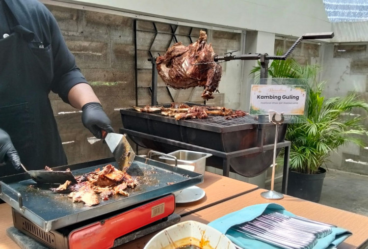Rekomendasi Tempat Bukber Keren: Swiss-Belinn Airport Surabaya Hadirkan menu Kambing Guling