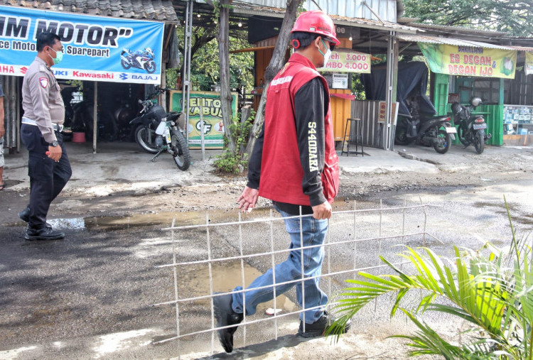 Polda Jatim Amankan Potongan Besi dari Reruntuhan Ponpes Al Khoziny, Diduga Jadi Barang Bukti
