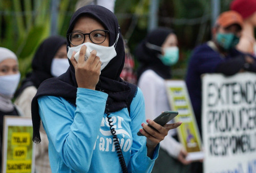 Teatrikal Hari Bumi di Surabaya