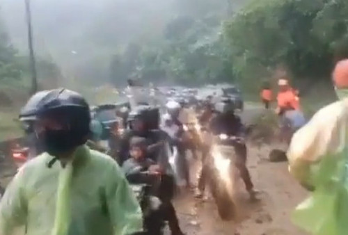 Musim Hujan, Jalur Wisata Lembang Berpotensi Longsor, Polisi Imbau Masyarakat Jangan Paksakan Diri