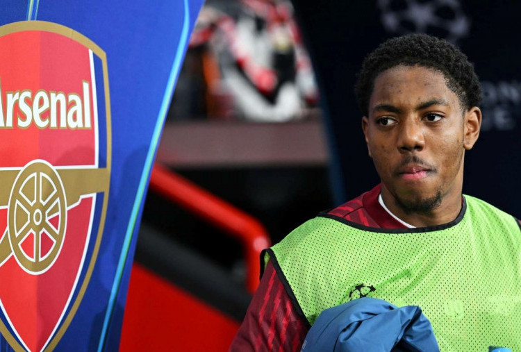 Kalah Saing di Arsenal, Lewis-Skelly Bisa Pindah ke Man United?