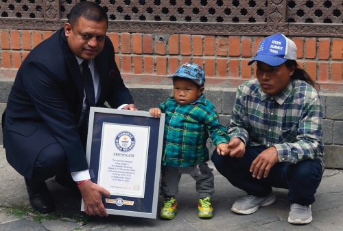 Sosok Dor Bahadur, Pemegang Rekor Remaja Terpendek Versi Guinness World  Records
