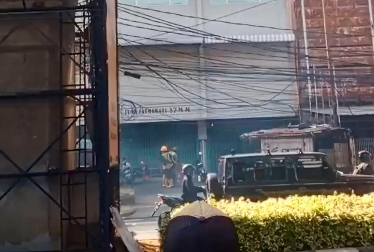 Ledakan di Proyek Galian Air Bersih di Fatmawati, Dua Pekerja Luka Serius