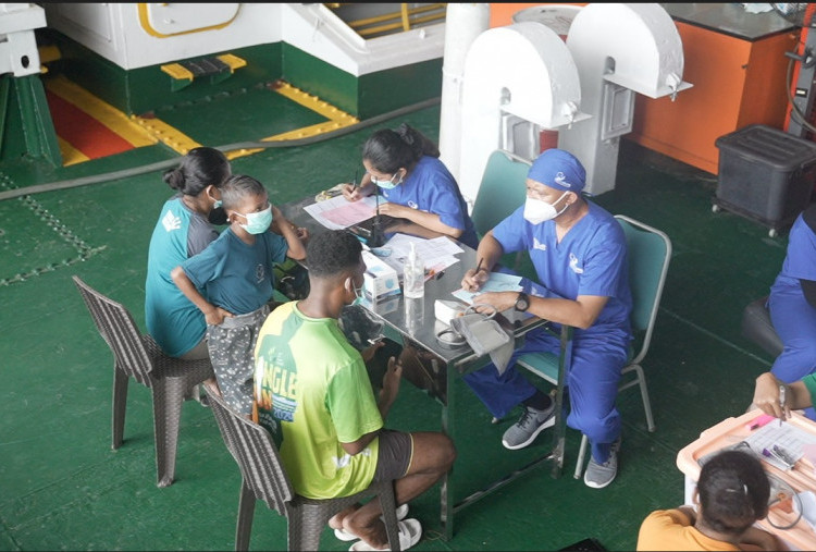 Berikan Layanan Kesehatan, Kilang Pertamina dan doctorSHARE Jangkau Daerah Terpencil dengan Rumah Sakit Kapal