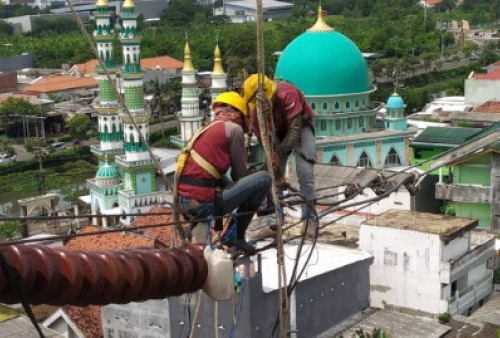 Pembangunan SUTT 150 kV di Surabaya Selatan Selesai