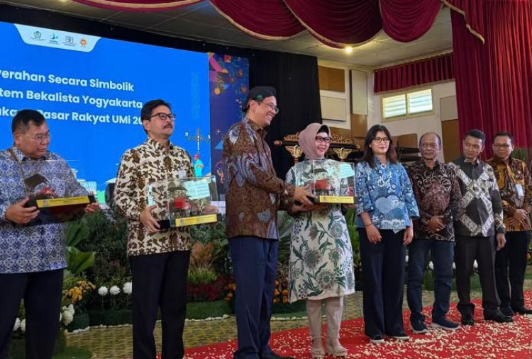 Dukung Transportasi Hijau dan UMKM, Pegadaian Salurkan 50 Becak Listrik di Yogyakarta