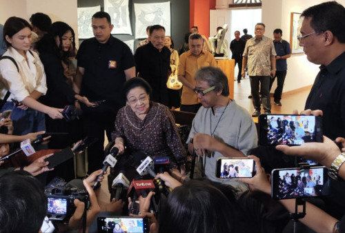Kunjungi Pameran Milik Butet, Megawati Ungkit Kondisi TIM dan Budaya K-Pop