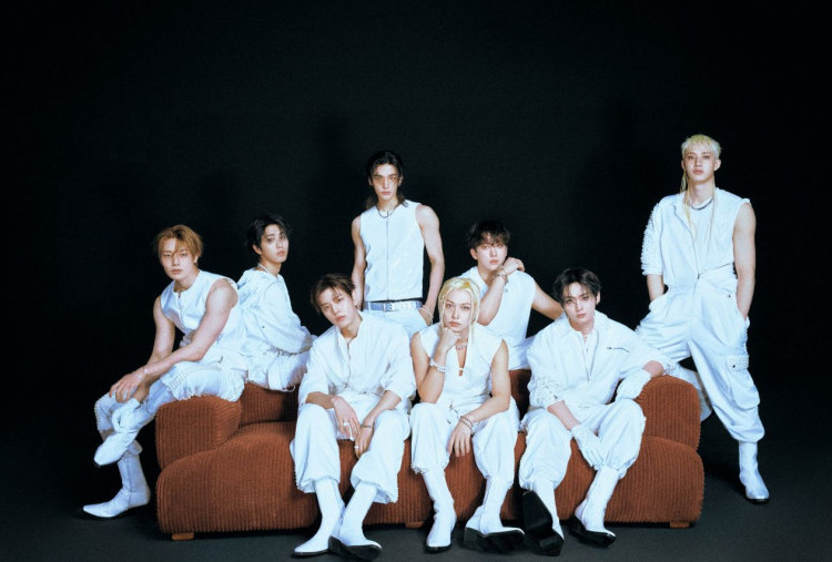 Lirik dan Terjemahan Lagu THIS & THAT Milik Stray Kids, Ajakan untuk Tidak Membatasi Diri