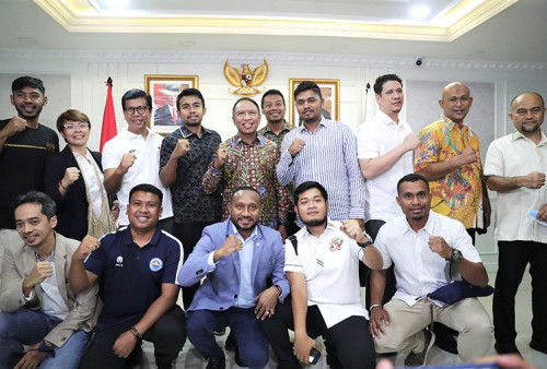 Lapor Jokowi, Menpora Diminta Cari Solusi Penghentian Liga 2 dan 3