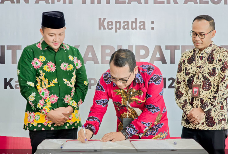 Tosari Semakin Cantik, Pemkab Pasuruan Terima CSR Percantik Gapura Tosari