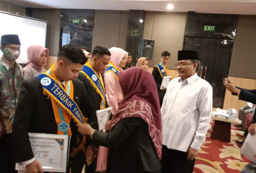 35 Alumni Fahum UIN Raden Fatah Ikut Yudisium ke-25