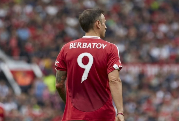 Berbatov Minta MU Tak Terburu-buru Angkat Carrick Jadi Manajer Tetap: Situasinya Mirip Solskjaer