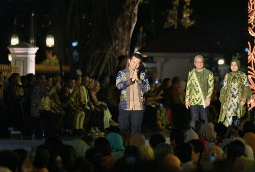 Hari Batik Nasional, Wagub Emil: Batik Tak Bisa Direplika oleh AI