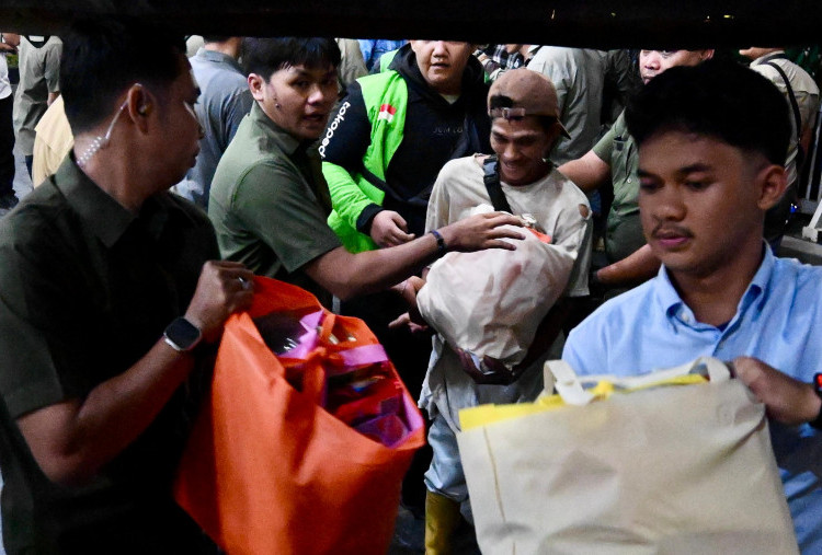 Prabowo Subianto Salurkan Bantuan di Sumut, Lanjut Salat Idul Fitri 2026 di Aceh