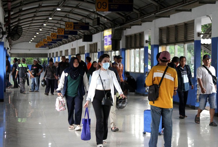 Arus Penumpang Terminal Purabaya Cenderung Turun Selama Nataru