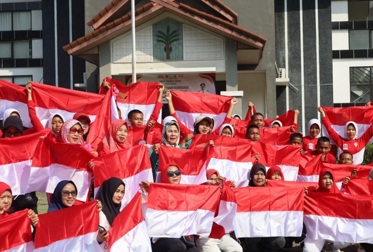 Semarak Merah Putih! Bupati Bogor Gerakkan Aksi Patriotik Jelang HUT RI ke-80