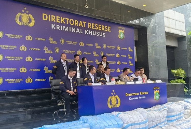 Polisi Sita 439 Bal Pakaian Bekas Ilegal Diduga Asal Korsel, Jepang, dan Tiongkok
