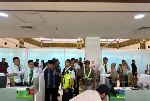 H-1, PPIH Embarkasi Surabaya Gelar Simulasi Keberangkatan Jamaah Haji