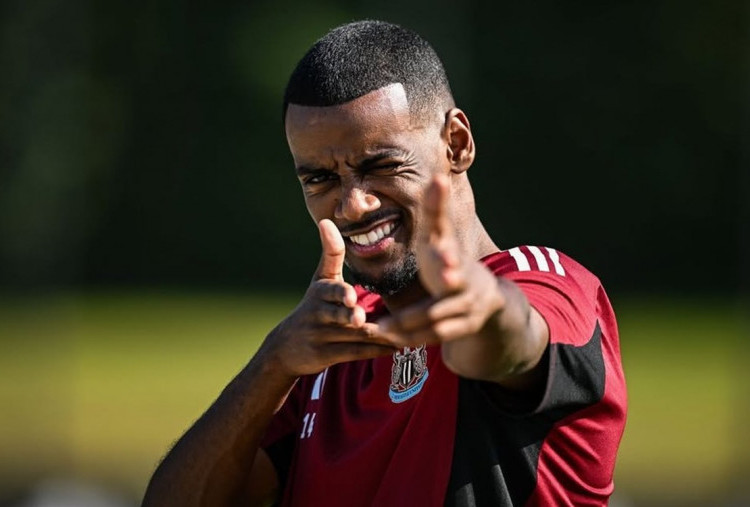 Alexander Isak Bisa Bertahan di Newcastle, Jamie Carragher Sebut Kabar Baik: Dia Bisa Hambat Ekitike!