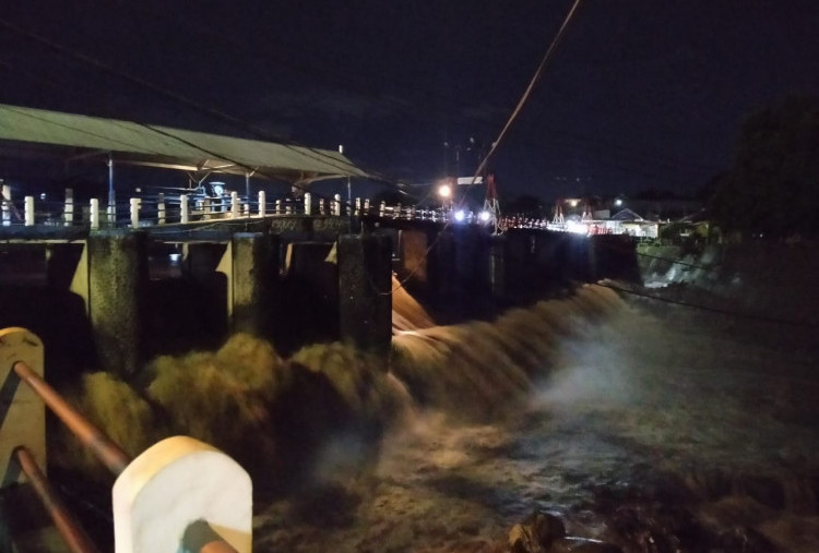 Jakarta Siap-Siap Banjir, Status Katulampa Ciliwung Sempat Siaga 3 Tembus 100 Centimeter
