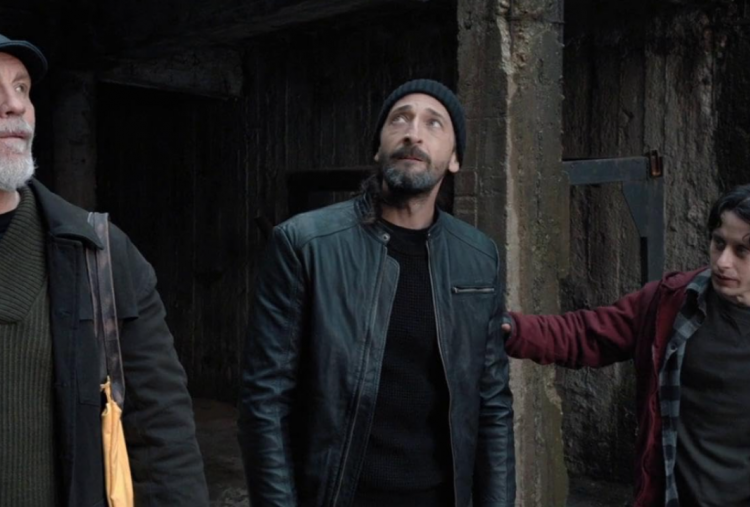 Sinopsis Film Bullet Head di Bioskop Trans TV, Kisah Penjahat Terperangkap Bersama Anjing
