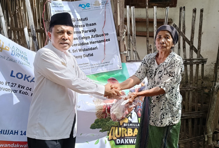Laznas Dewan Da'wah Tebar Kebaikan Qurban di Dusun Liprak Wetan, Probolinggo