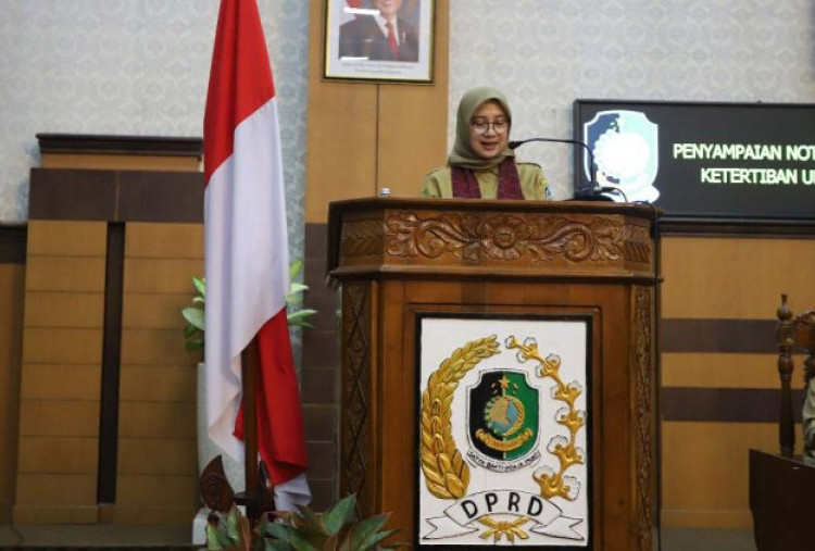 Bupati Ipuk Sampaikan Nota Pengantar Raperda Ketertiban Umum di Rapat Paripurna DPRD Banyuwangi