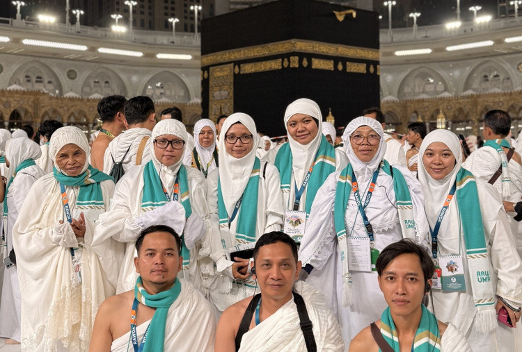 Gear Ultima Bawa Berkah, Impian Umroh Satu Keluarga Terwujud