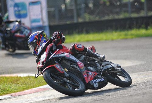 2 Pembalap Honda Daya Jayadi Racing Team Optimis Raih Hasil Terbaik di Seri Perdana Kejurnas Oneprix 2023