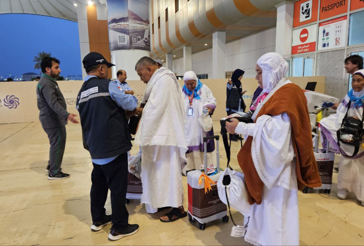 14 Kloter Gelombang Kedua Tiba di Jeddah, Jamaah Diminta Berihram dari Tanah Air