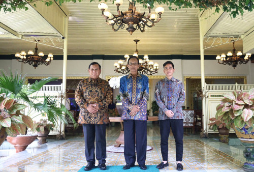 Sri Sultan Hamengku Buwono X Bertemu Prabowo-Gibran: Gak Ada Pembicaraan Politik