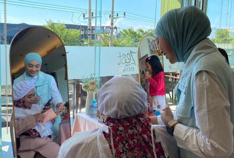 Zest Hotel Jemursari Surabaya Gelar Workshop Personal Color Analysis dan Bag Charm, Padukan Kecantikan dan Kreativitas
