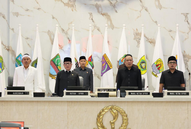 Rapat Paripurna Penyampaian Rekomendasi DPRD Jawa Barat atas LKPJ Gubernur Tahun Anggaran 2025