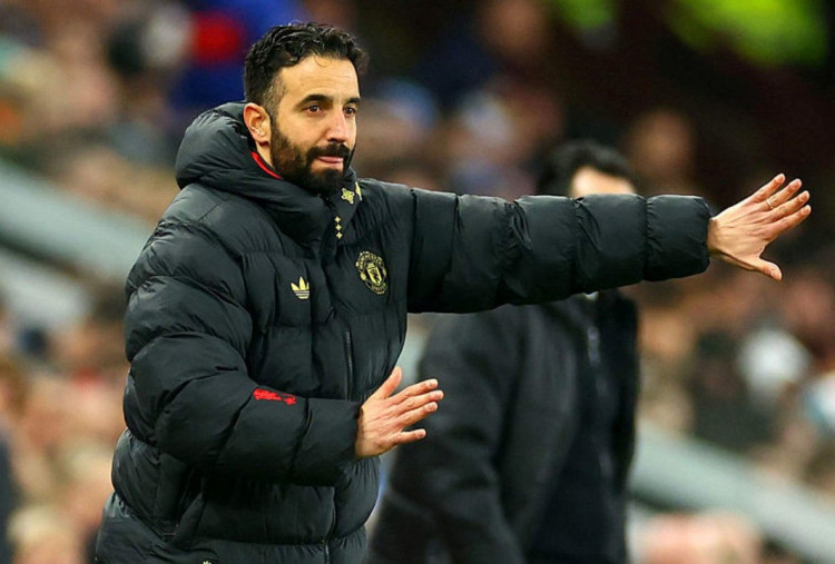 Ruben Amorim Pertahankan MU di Formasi 3-4-2-1, Ini Alasannya