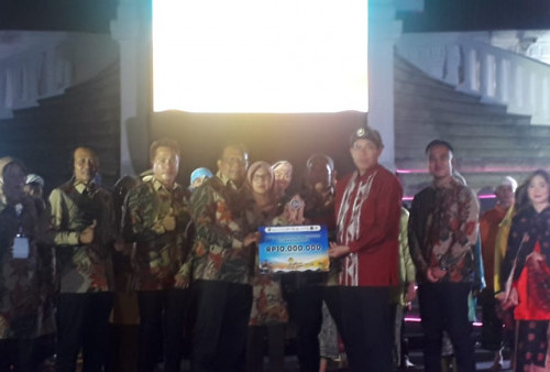 Penampilan Tim Kesenian Pagaralam di Festival Sriwijaya ke-XXX Tuai Pujian